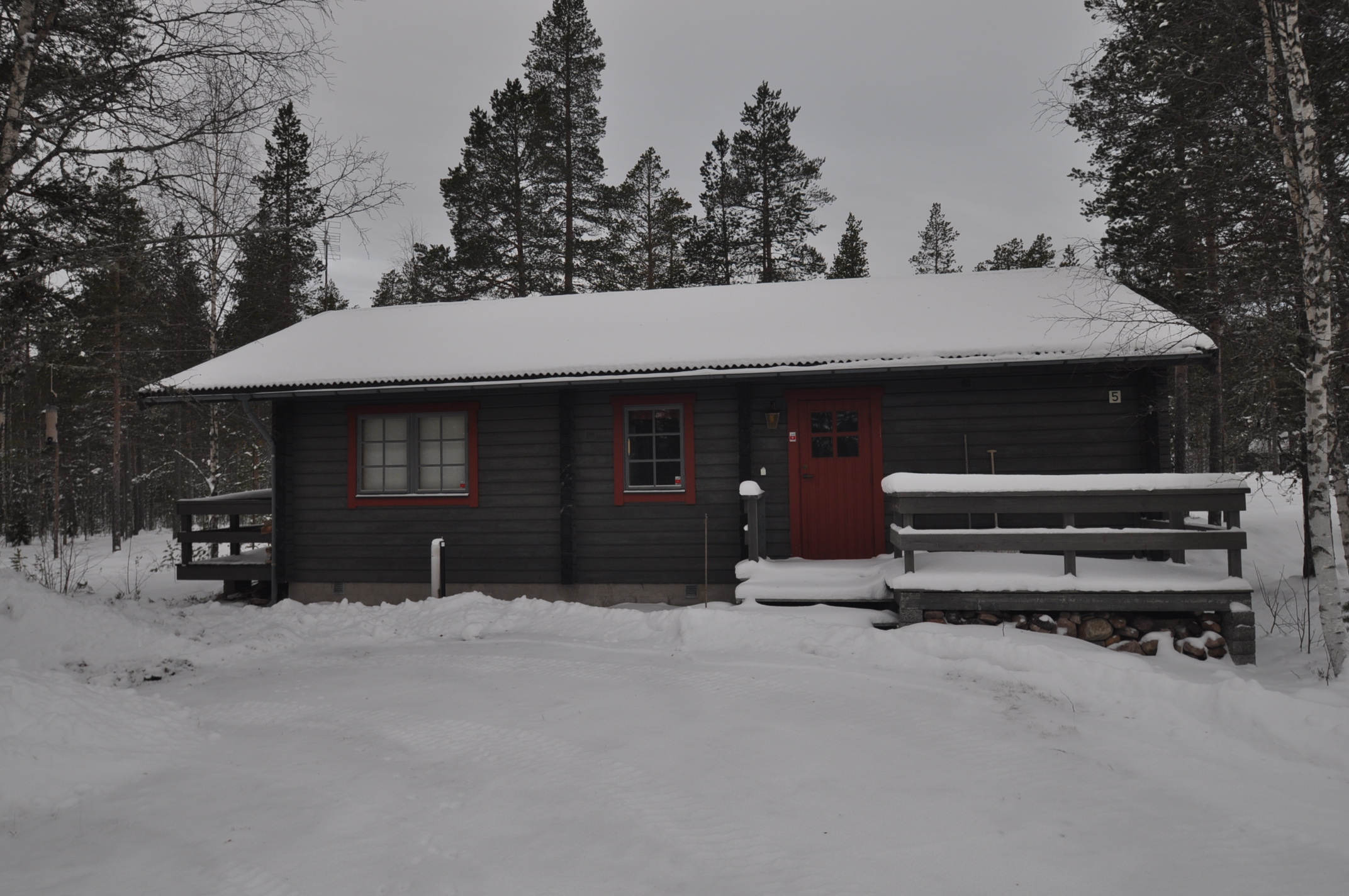 En bild på stuga B55, Hedvägen 5 (larm se kod)