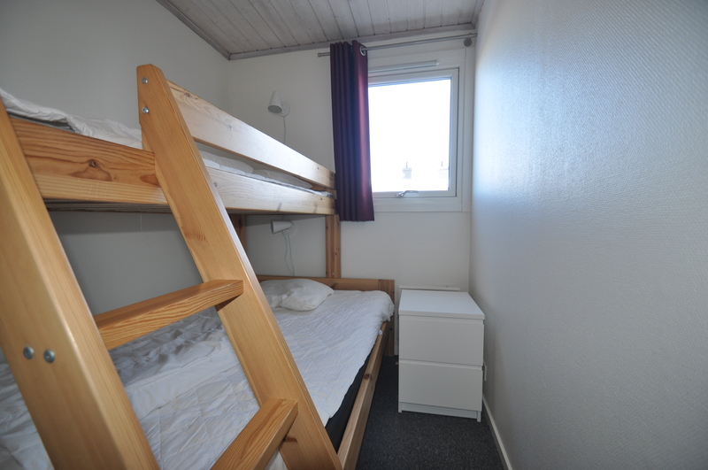 Sovrum 1 med en våningssäng (extrabädd underslaf)