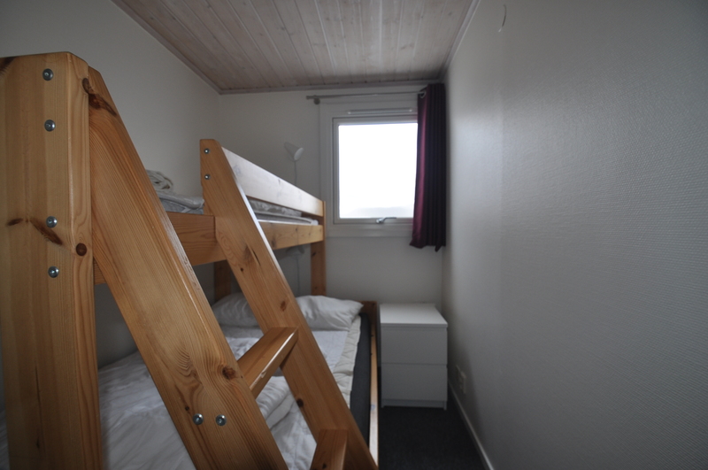 Sovrum 1 med en våningssäng