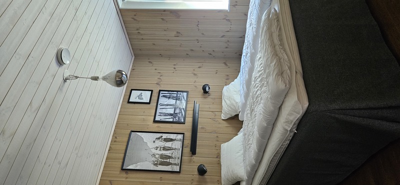 Sovrum 1 med en dubbelsäng